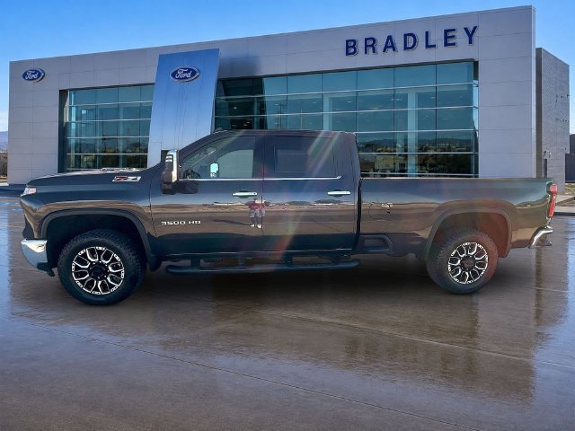 Used 2024 Chevrolet Silverado 3500 LTZ w/ LTZ Plus Package AWD/4WD image 4