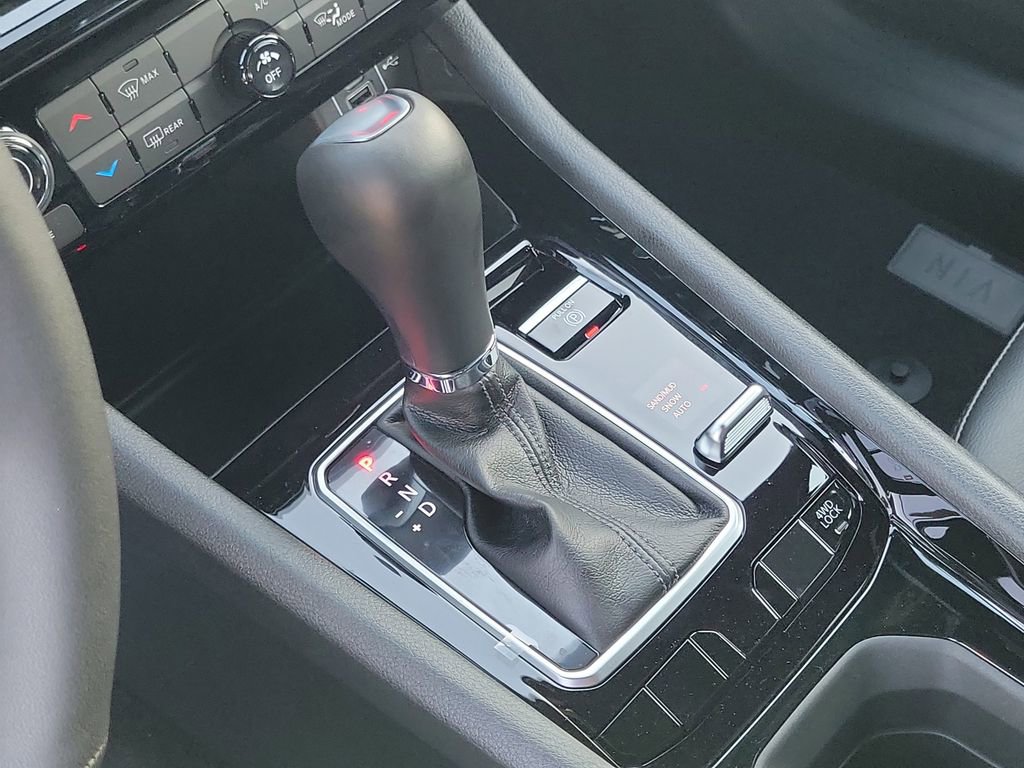 New 2026 Jeep Compass Latitude image 11