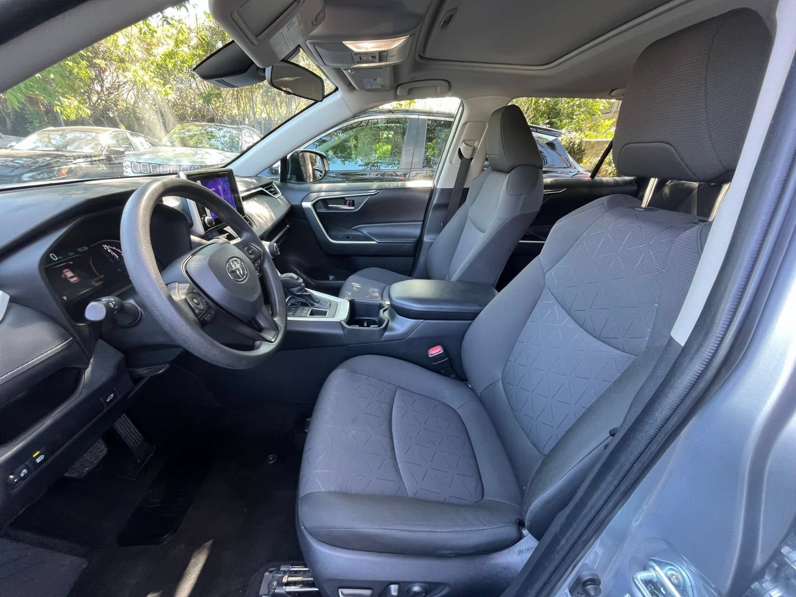 Used 2024 Toyota RAV4 XLE w/ Convenience Package AWD/4WD image 27