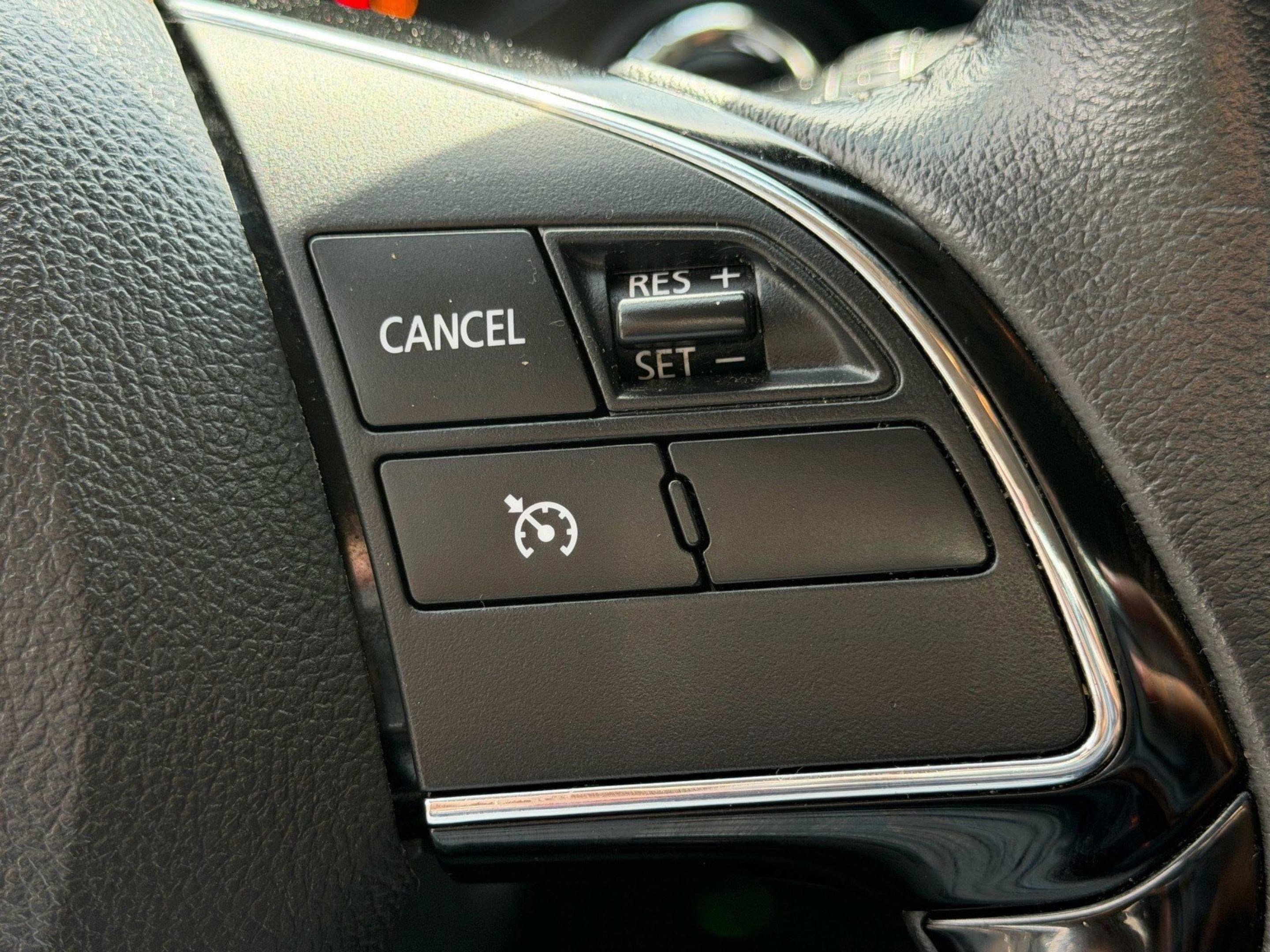 Used 2020 Mitsubishi Outlander SE FWD image 20
