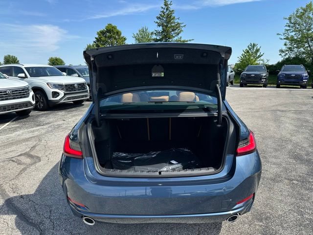 New 2026 BMW 330i xDrive Sedan w/ Premium Package AWD/4WD image 31