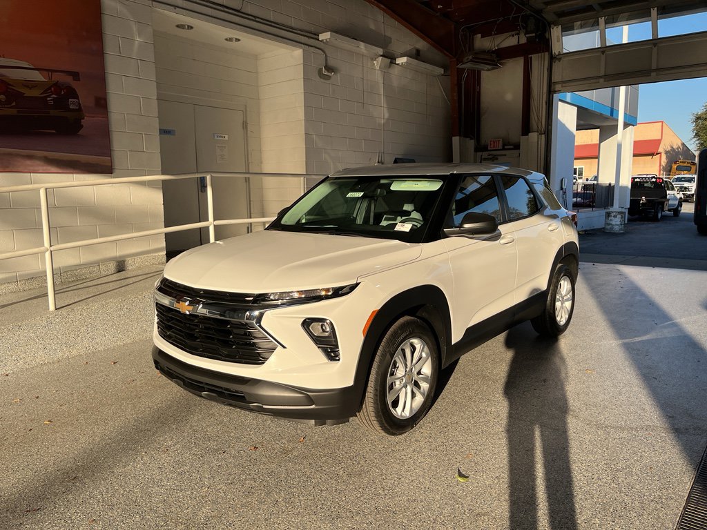 New 2026 Chevrolet TrailBlazer LS w/ LS Convenience Package FWD image 4