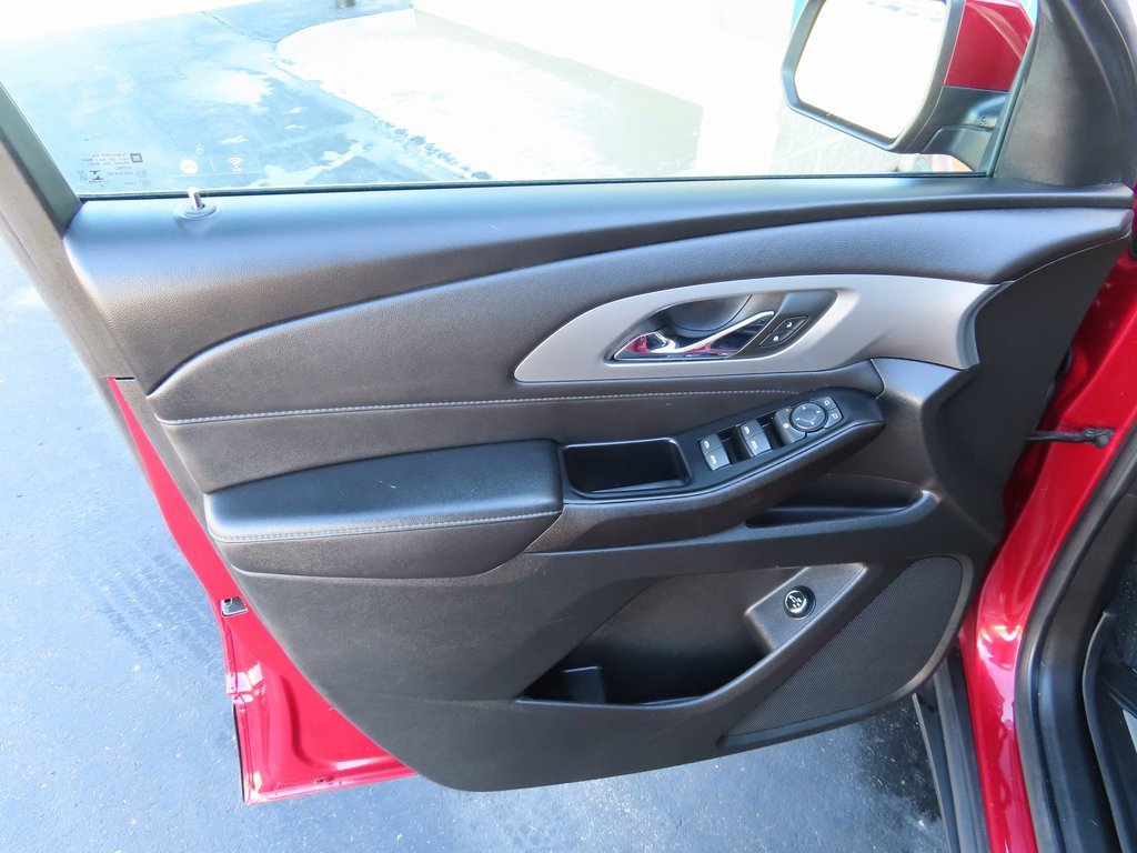 Certified 2023 Chevrolet Traverse LT image 28