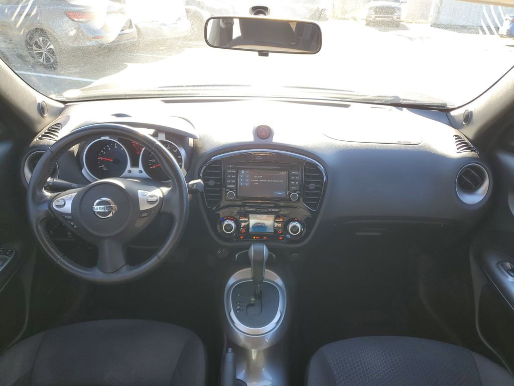 Used 2015 Nissan Juke SV w/ Technology Package image 25
