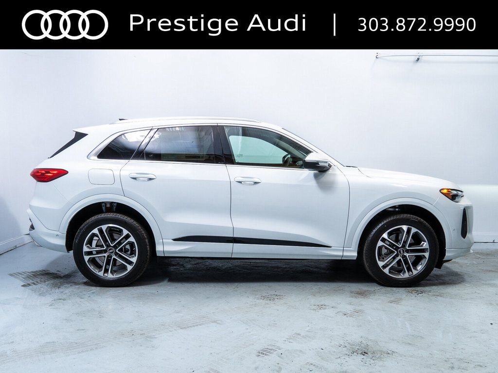 Used 2025 Audi Q5 Premium w/ Convenience Package AWD/4WD image 9