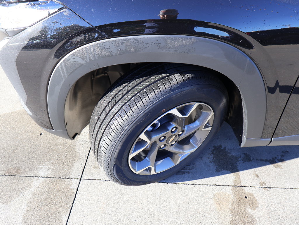 New 2026 Chevrolet Trax LT w/ Driver Confidence Package FWD image 35