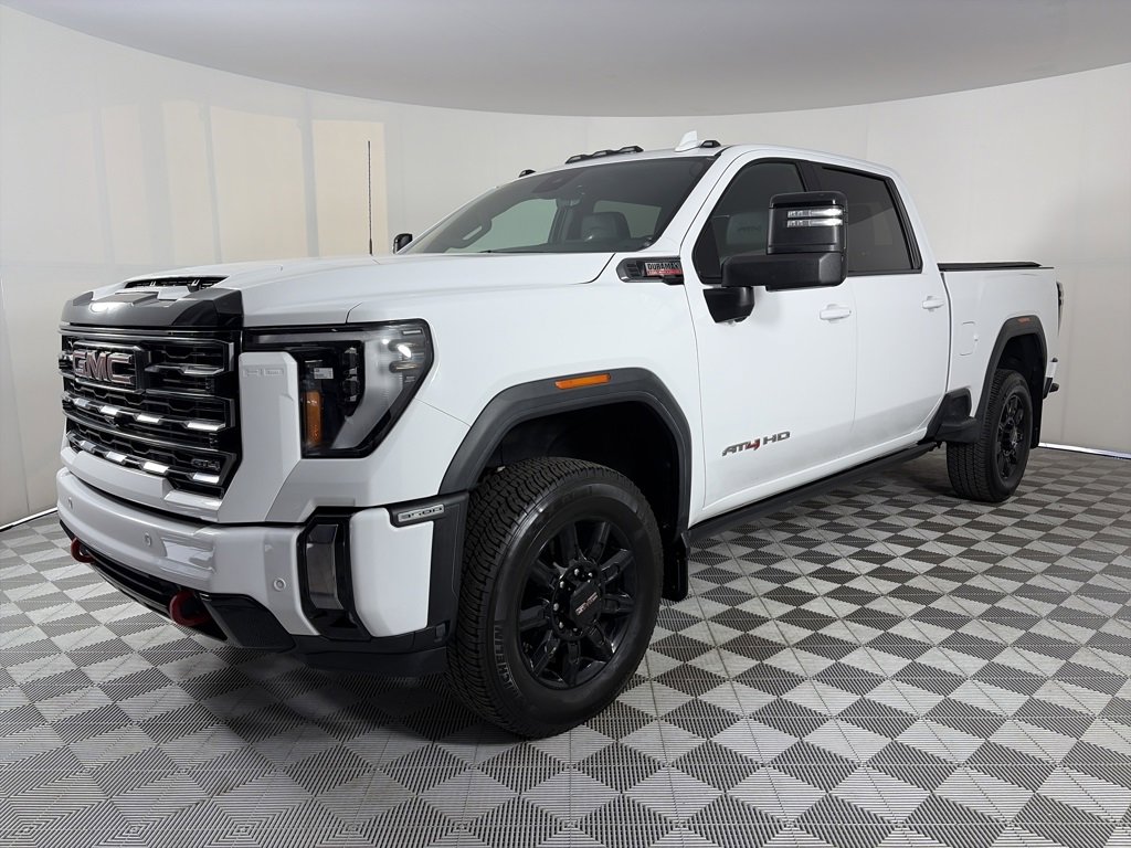 Used 2024 GMC Sierra 3500 AT4 w/ Technology Package image 3