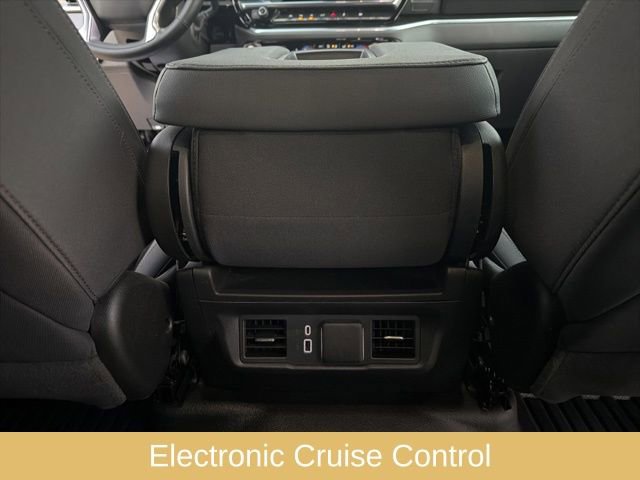 Used 2025 Chevrolet Silverado 1500 LT w/ Safety Package image 31