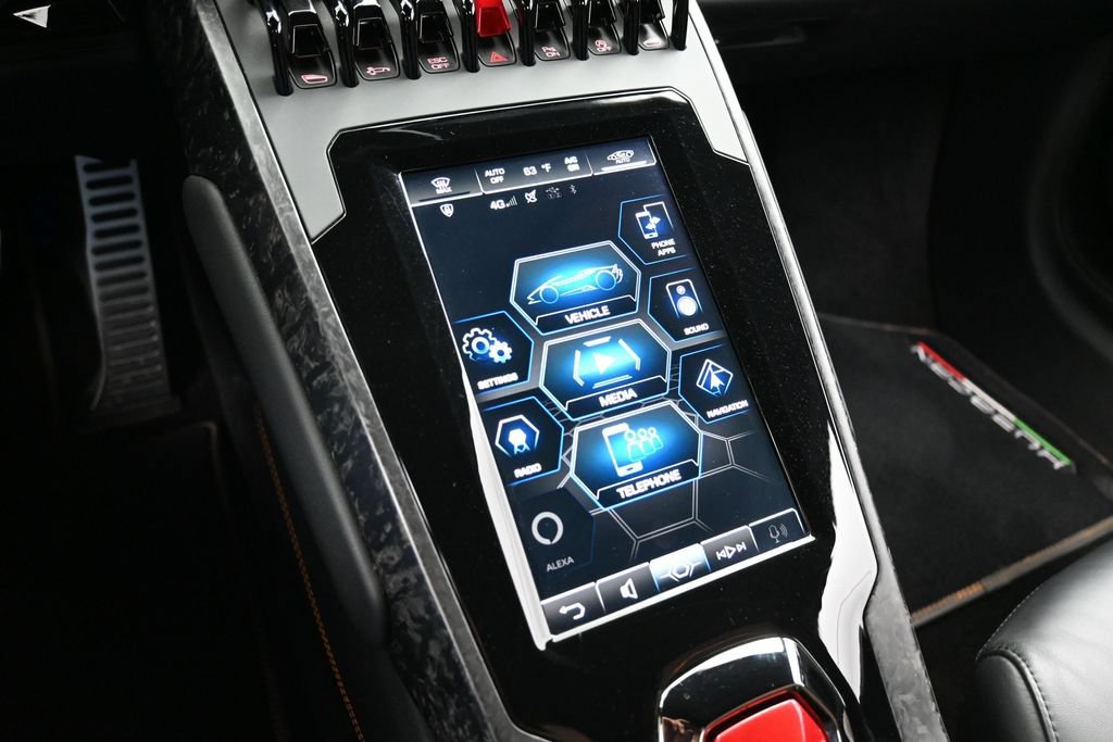 Used 2022 Lamborghini Huracan EVO RWD image 21