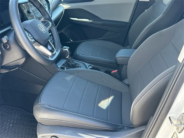 Used 2022 Volkswagen Taos SE image 9