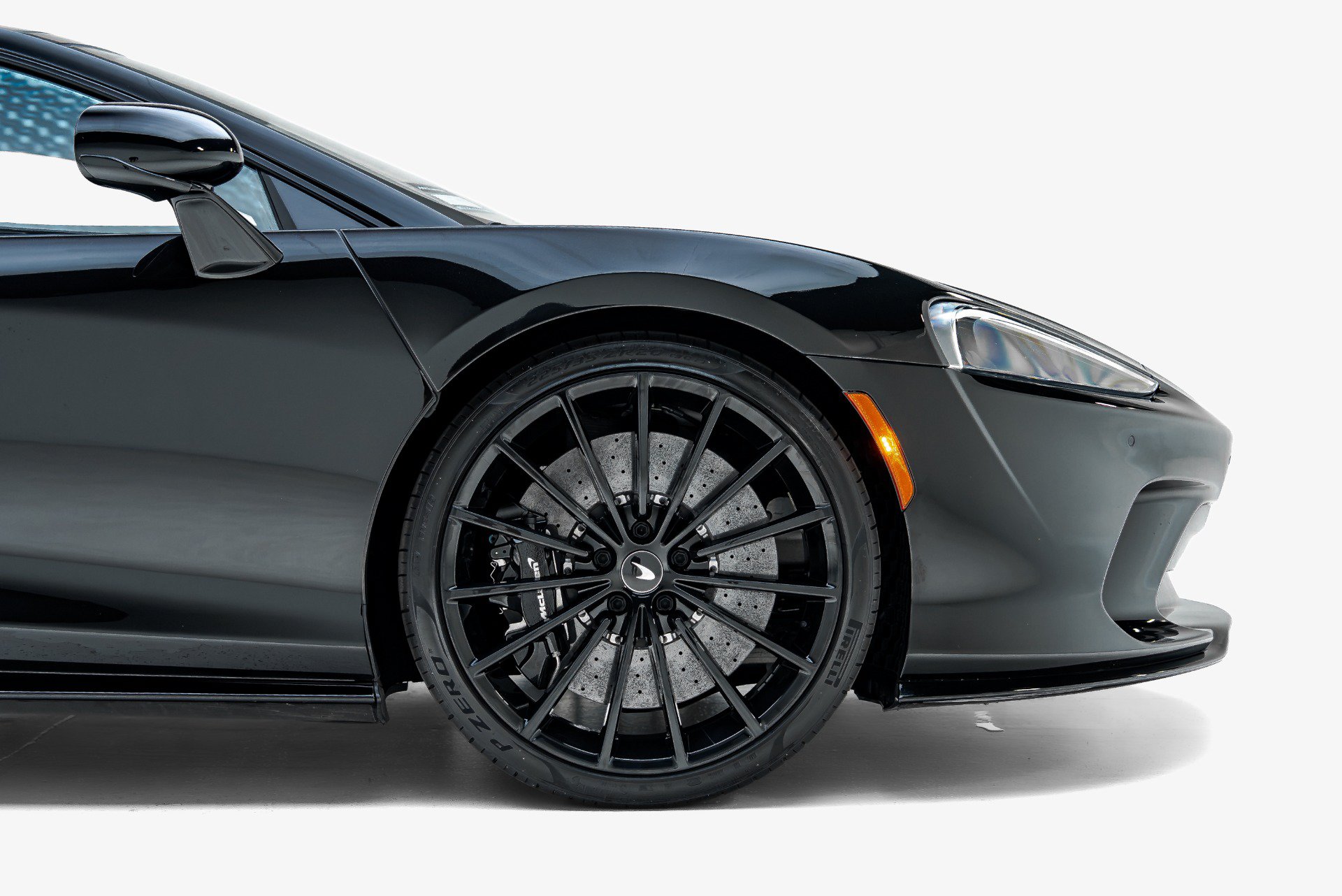 Used 2023 McLaren GT RWD image 17