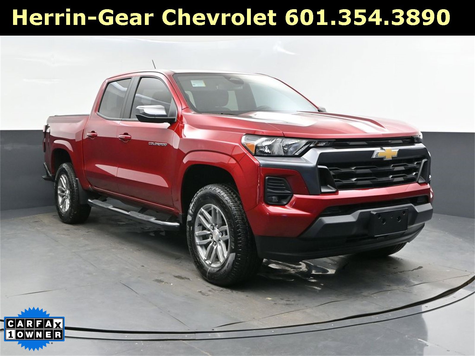 Used 2024 Chevrolet Colorado LT w/ LT Convenience Package II image 9