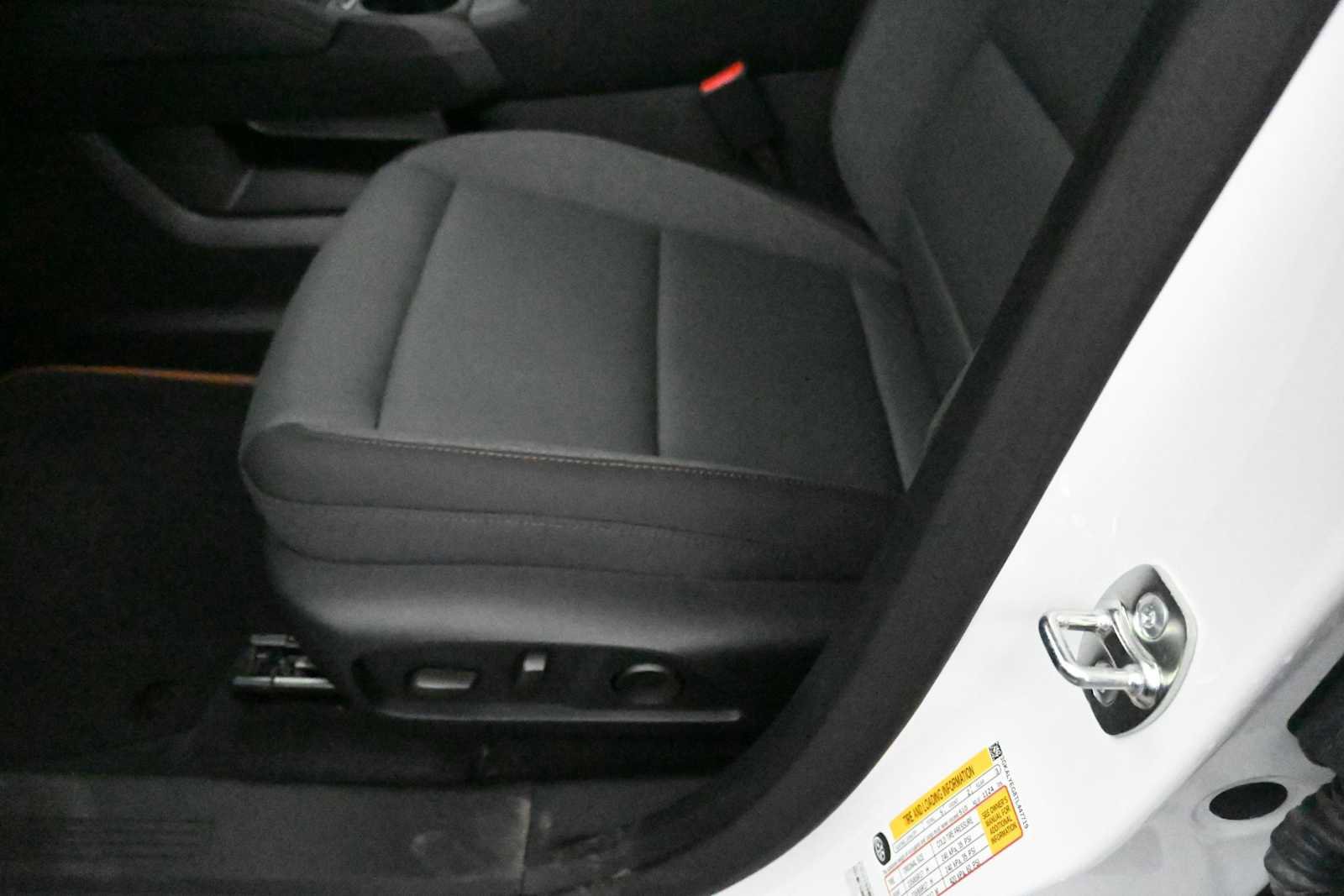 New 2026 GMC Terrain AT4 AWD/4WD image 13