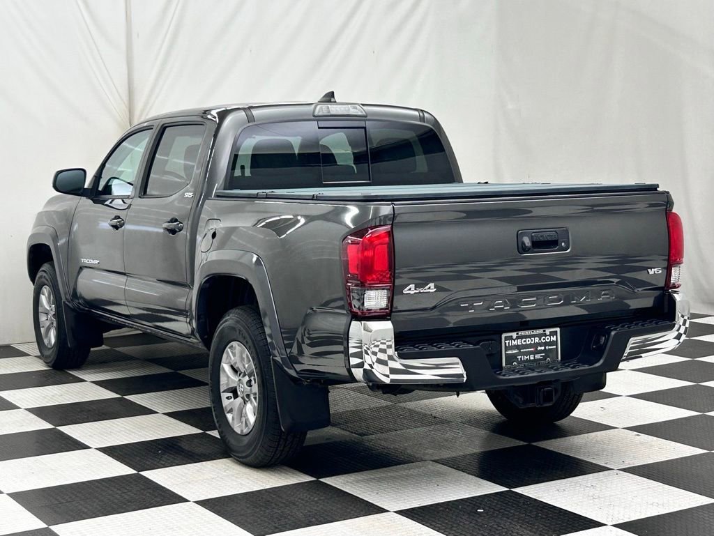 Used 2018 Toyota Tacoma SR5 AWD/4WD image 5