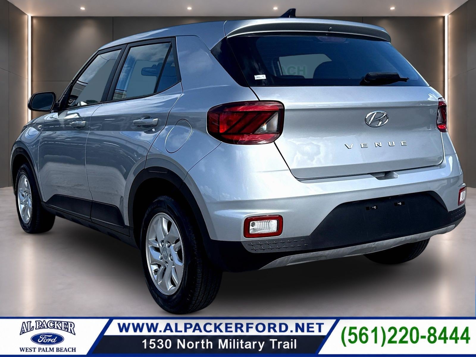 Used 2021 Hyundai Venue SE FWD image 8