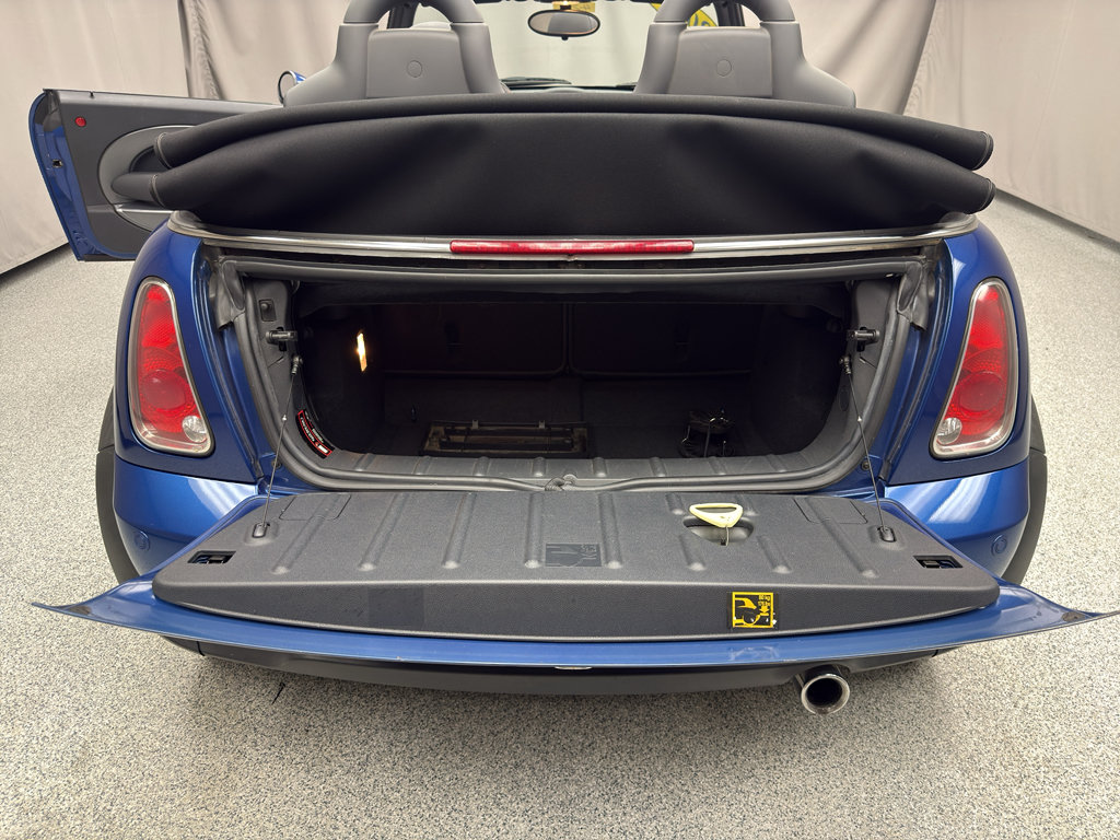 Used 2007 MINI Cooper Convertible FWD image 13