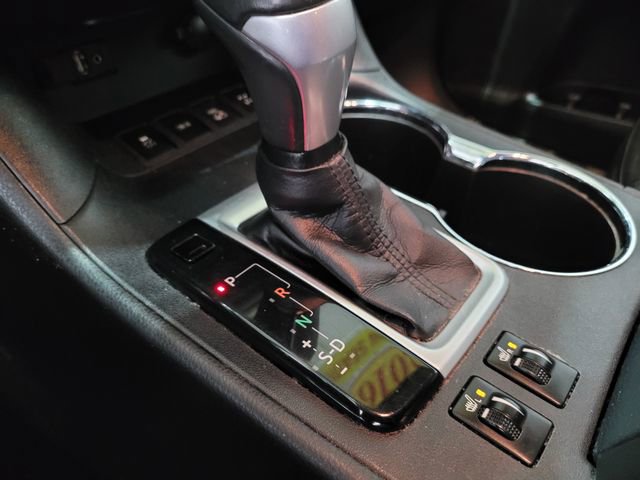 Used 2016 Toyota Highlander XLE image 24