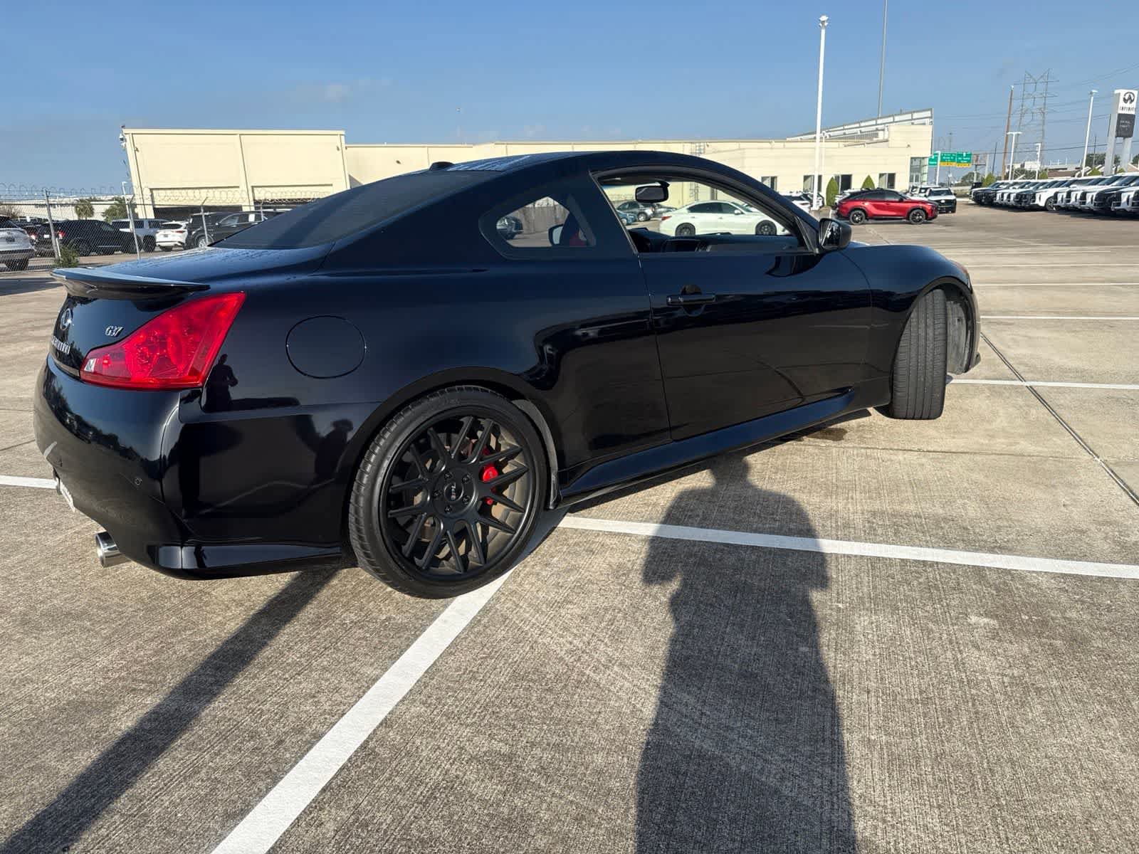 Used 2011 INFINITI G37 IPL RWD image 4