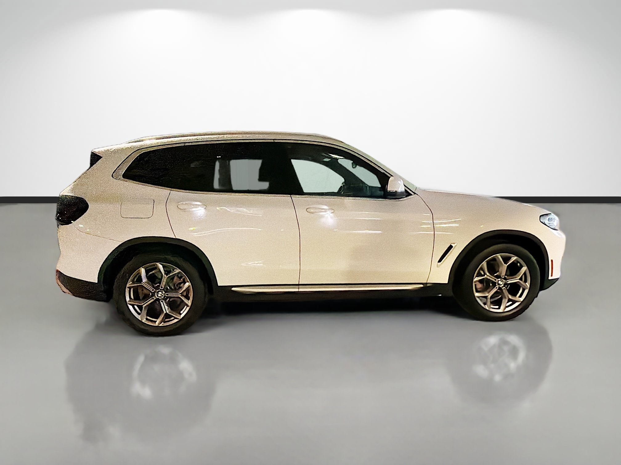 Used 2022 BMW X3 sDrive30i w/ Convenience Package w/ZPA RWD image 2