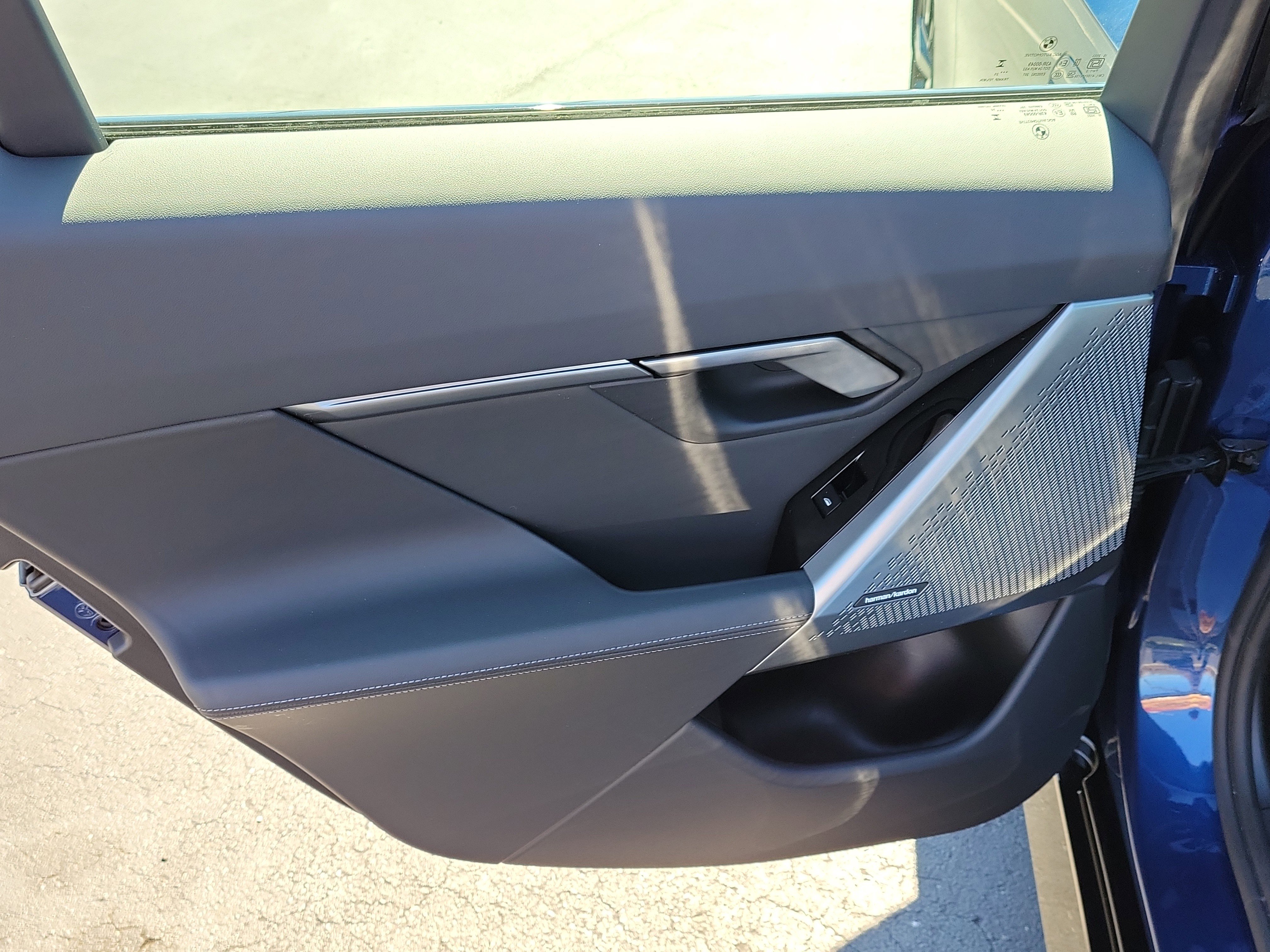 Used 2026 BMW 530i w/ M Sport Package image 9