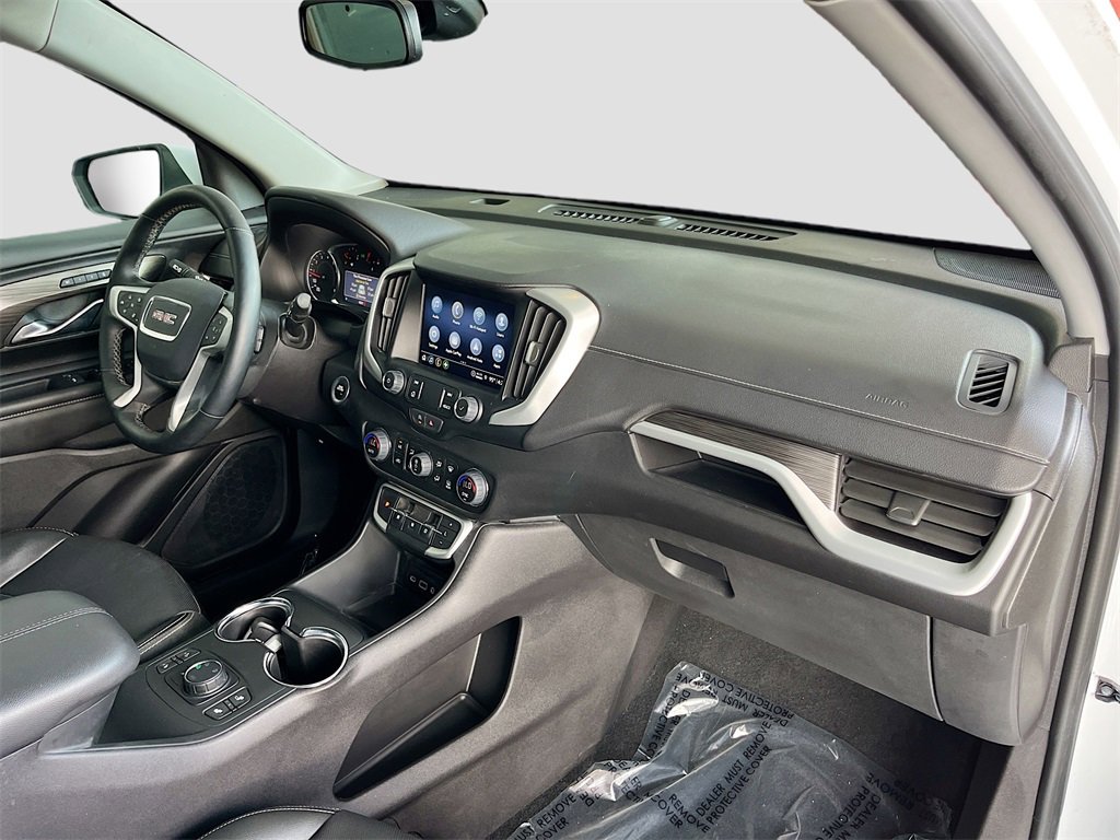 Used 2024 GMC Terrain SLT w/ LPO, Floor Liner Package image 27