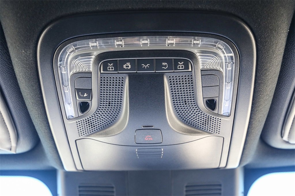 Used 2023 Mercedes-Benz Sprinter 2500 image 22