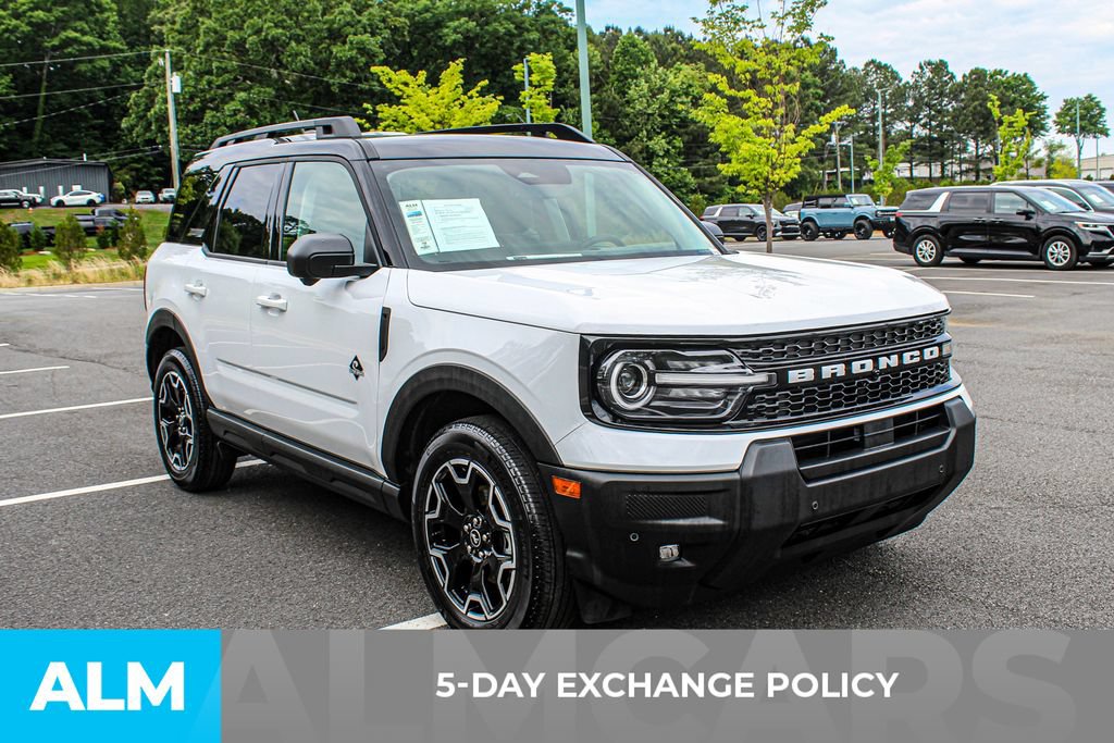 Used 2025 Ford Bronco Sport Outer Banks w/ Outer Banks Tech Package+ AWD/4WD image 3
