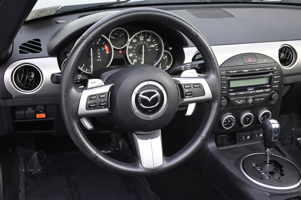 Used 2011 MAZDA MX-5 Miata Grand Touring w/ Premium Pkg image 9