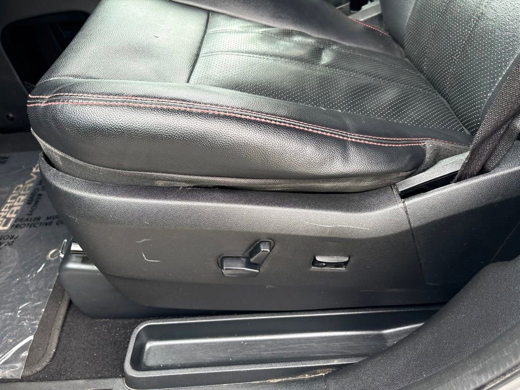 Used 2014 Dodge Grand Caravan R/T w/ Safety Sphere Group FWD image 16