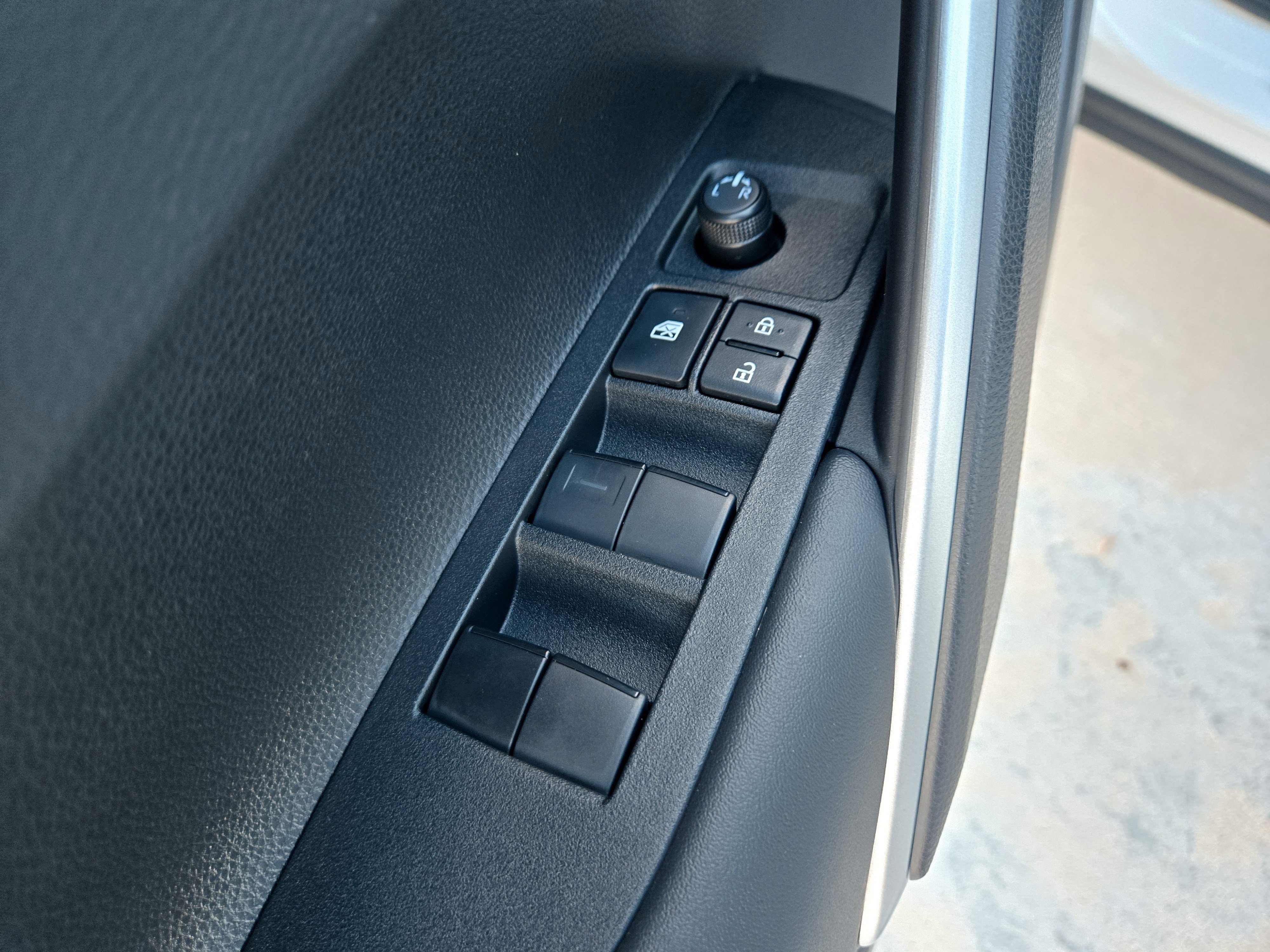 New 2026 Toyota Corolla Cross XSE image 19