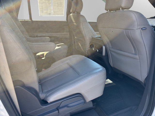 Used 2020 Ford Expedition Max XLT w/ Equipment Group 202A AWD/4WD image 13