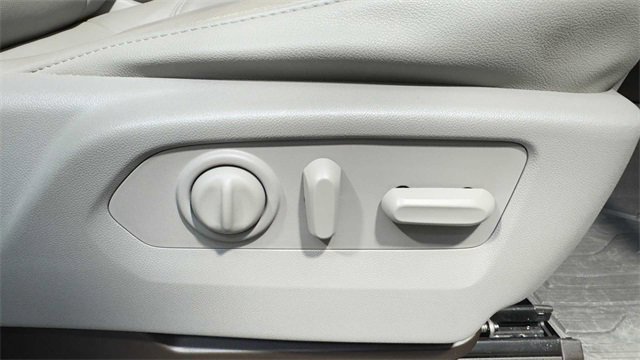 Used 2019 GMC Sierra 1500 SLT w/ SLT Premium Plus Package image 13