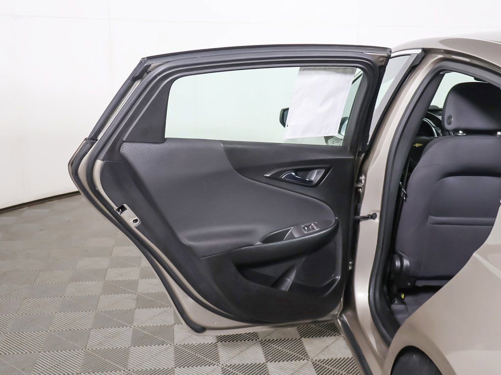 Used 2022 Chevrolet Malibu LS image 17