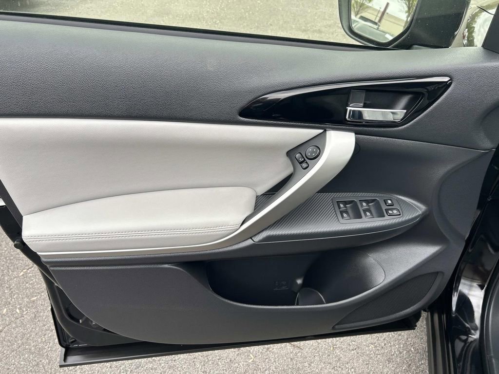 Used 2025 Mitsubishi Eclipse Cross SEL image 25