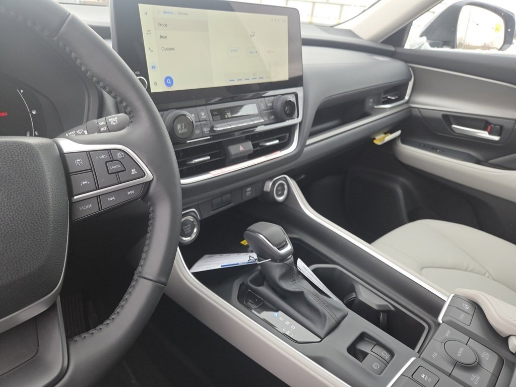 New 2026 Toyota Grand Highlander XLE image 31