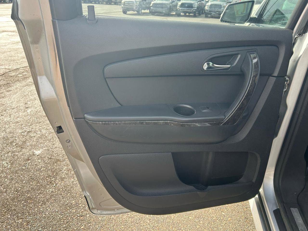 Used 2011 GMC Acadia Denali image 14