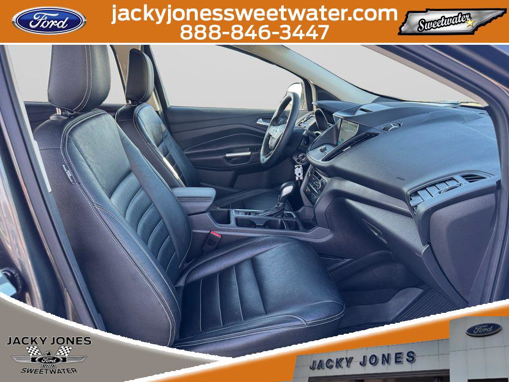 Certified 2018 Ford Escape SE w/ SE Sync 3 Package image 16