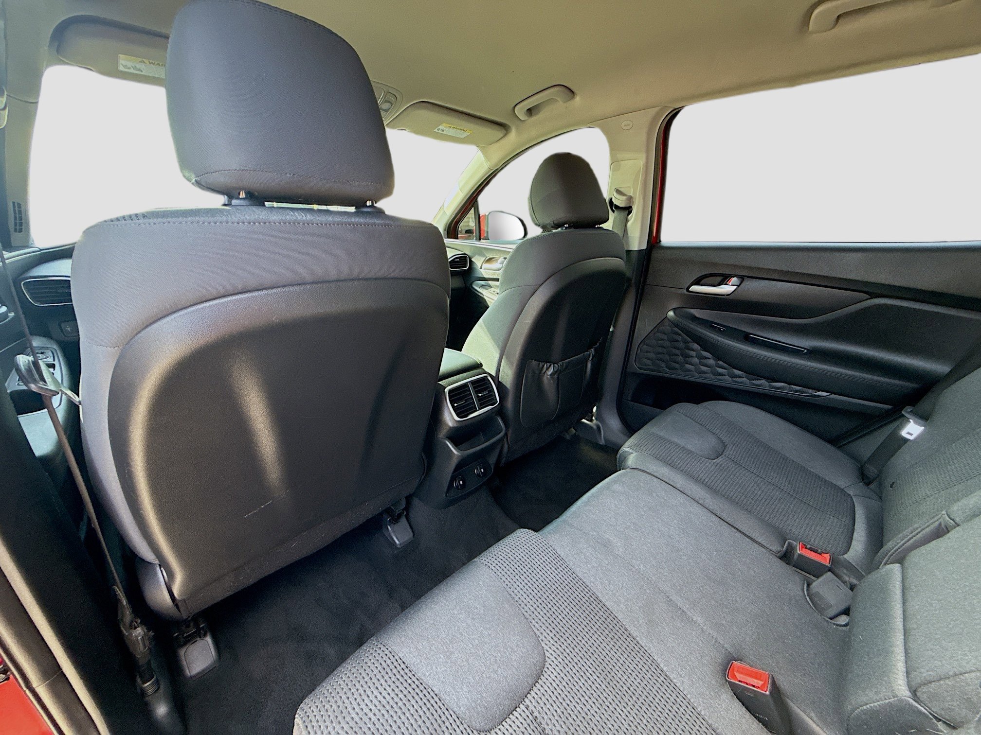 Used 2020 Hyundai Santa Fe SE w/ Cargo Package image 22