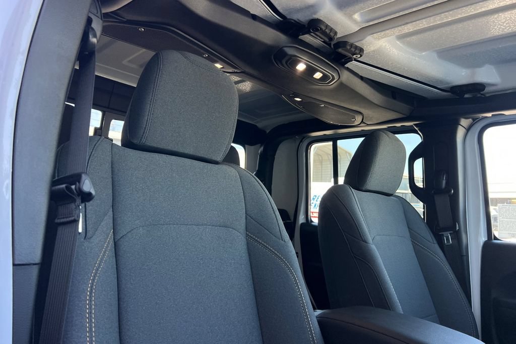 New 2026 Jeep Gladiator Mojave AWD/4WD image 16