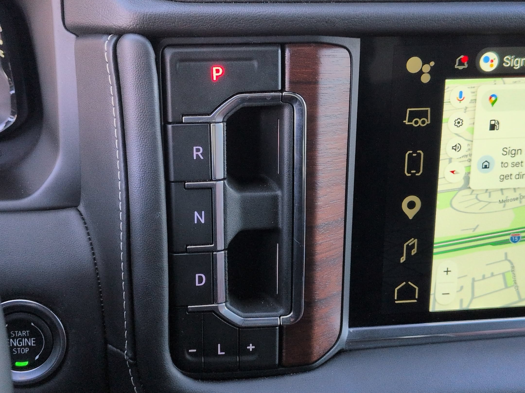 Used 2024 GMC Yukon Denali Ultimate AWD/4WD image 25