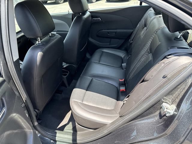 Used 2019 Chevrolet Sonic Premier FWD image 16