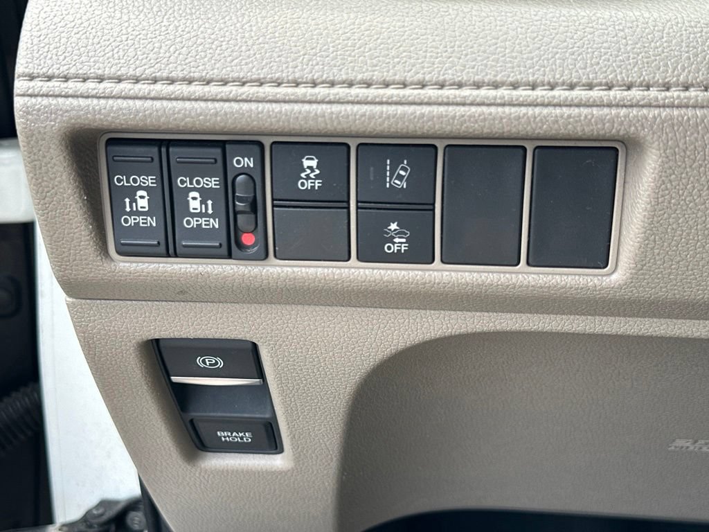 Used 2019 Honda Odyssey EX image 18