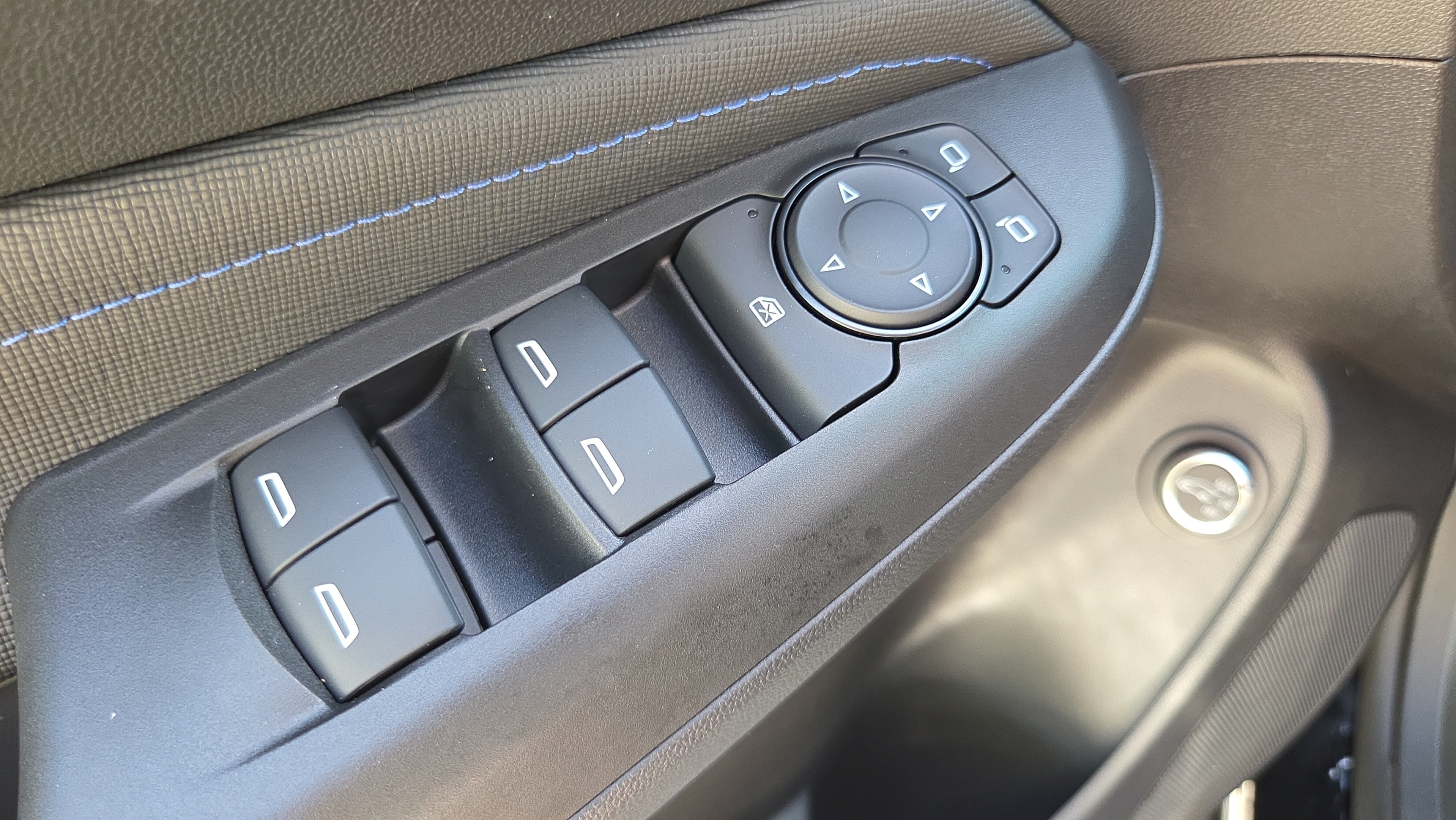 New 2026 Buick Envista Sport Touring w/ Convenience I Package FWD image 28
