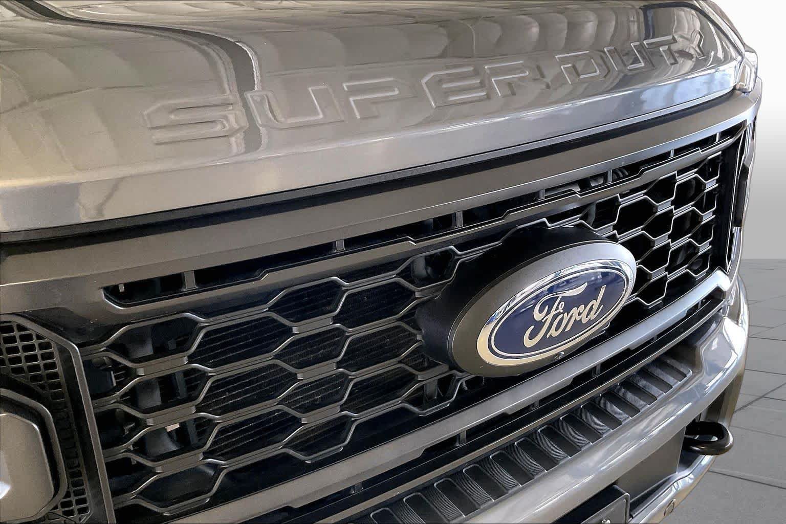 Used 2024 Ford F250 Lariat w/ Lariat Ultimate Package AWD/4WD image 30