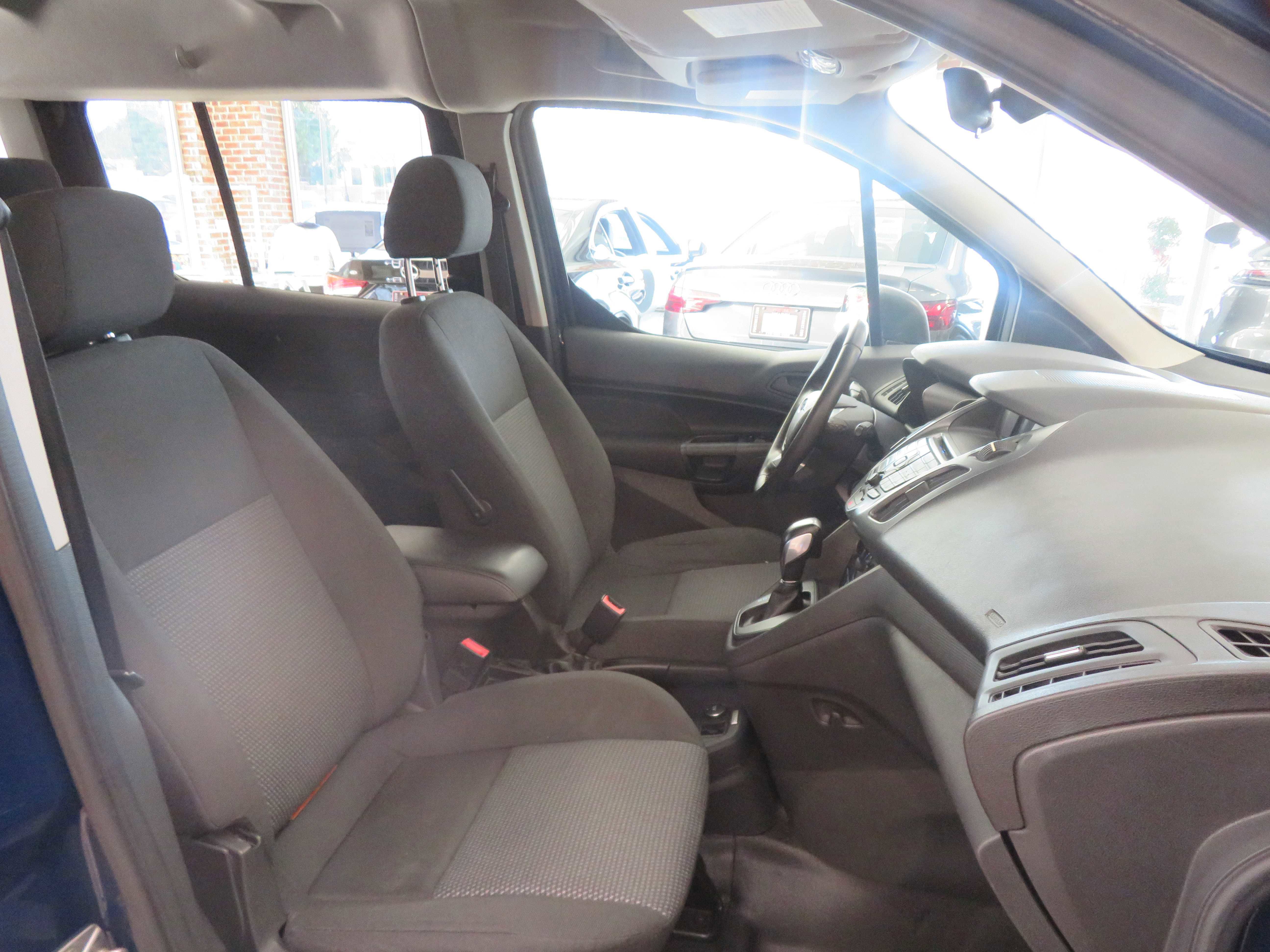 Used 2016 Ford Transit Connect XL image 22