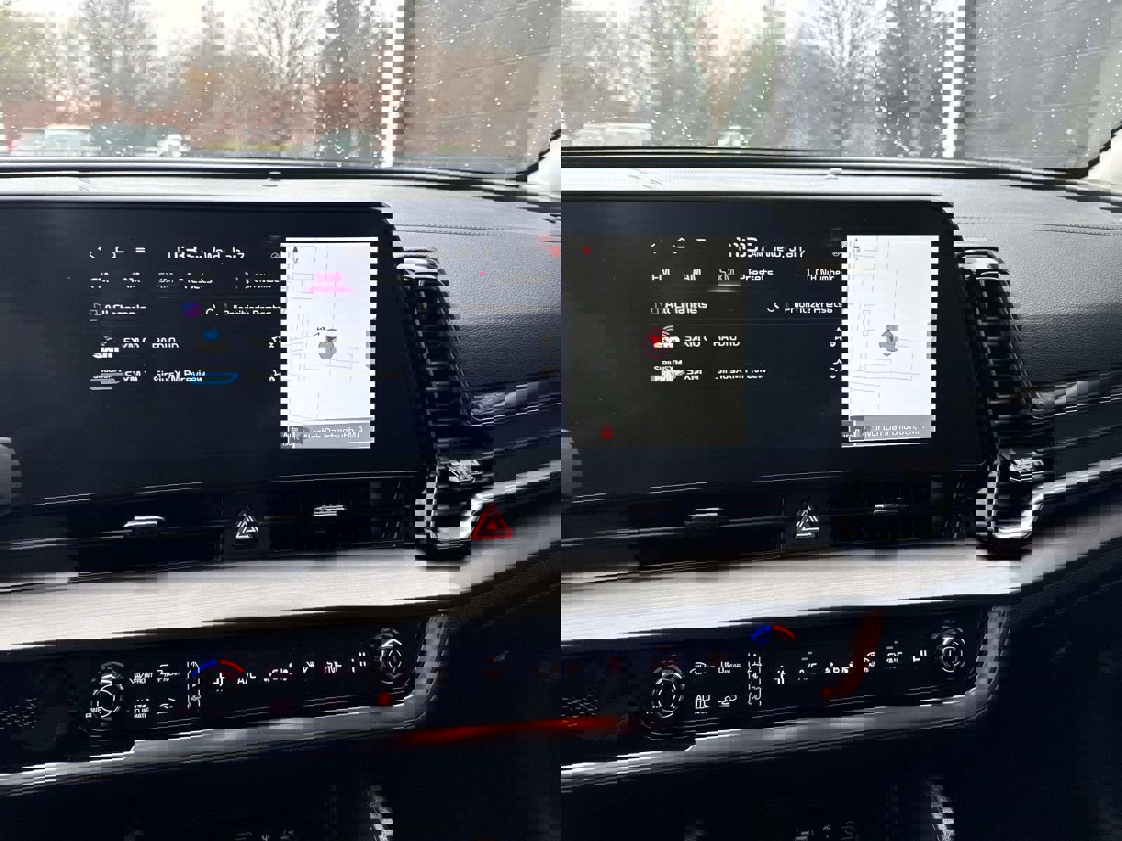 Used 2024 Kia Sportage EX image 21