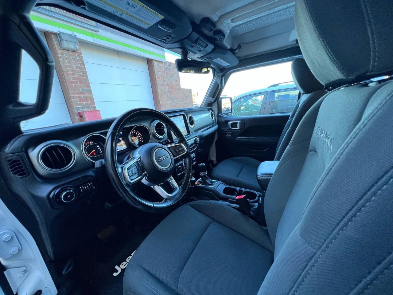 Used 2020 Jeep Wrangler Unlimited Sahara w/ Uconnect 4C Nav & Sound Group AWD/4WD image 12