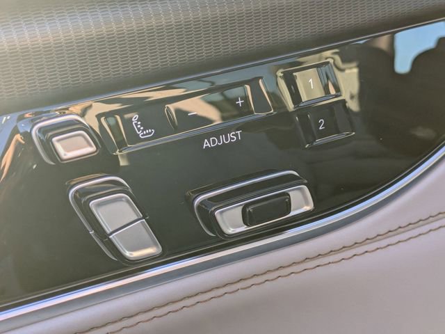 New 2026 Jeep Grand Wagoneer Summit w/ Rear Seat Video Group I image 10