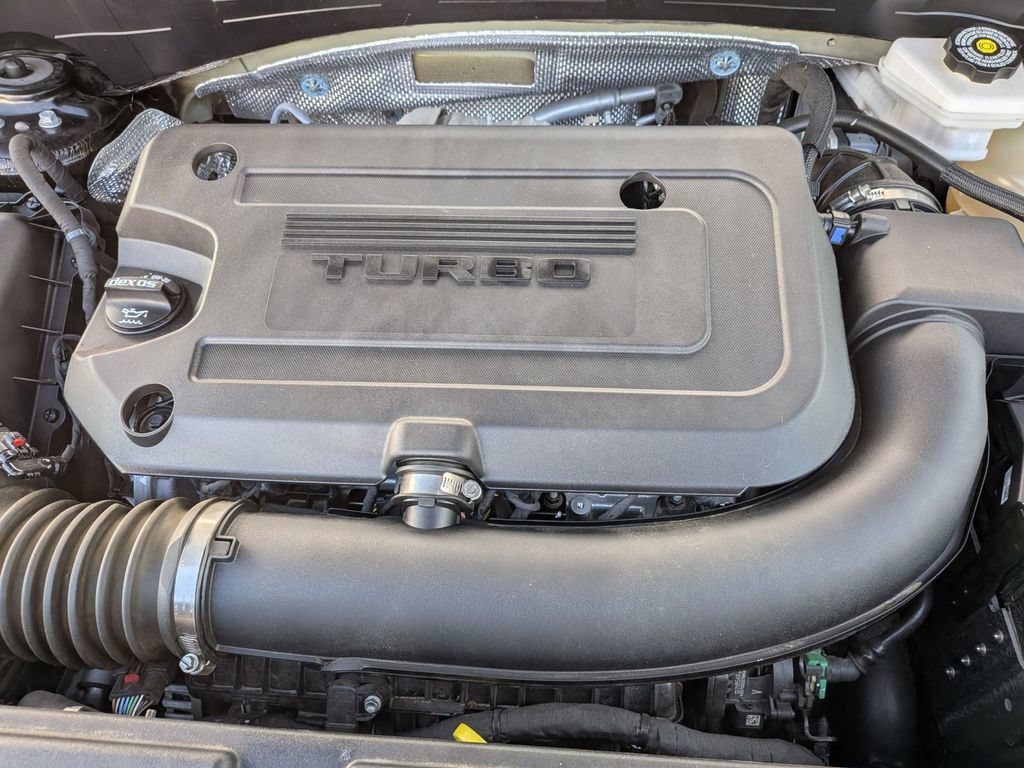 Used 2023 Buick Envision Avenir AWD/4WD image 40