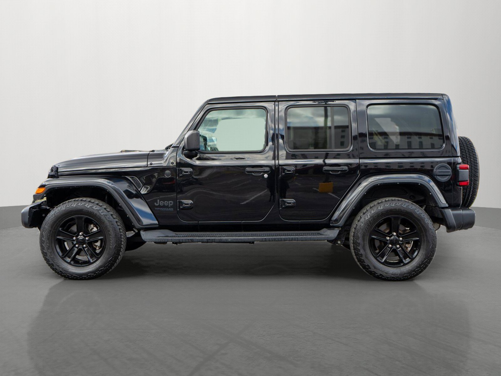 Used 2022 Jeep Wrangler Unlimited Sahara image 4